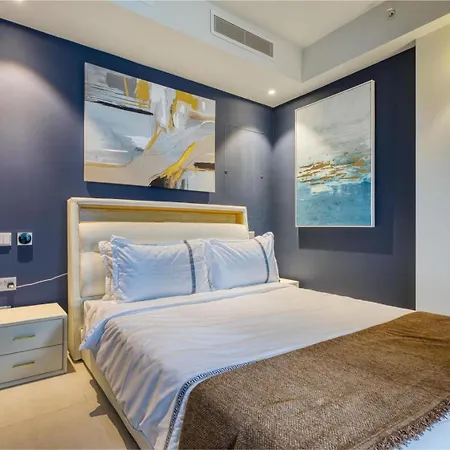 Official Mercury Lux 2br In The Heart With Ac *
